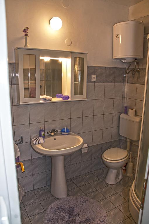 Komiža Marina Rooms חדר תמונה